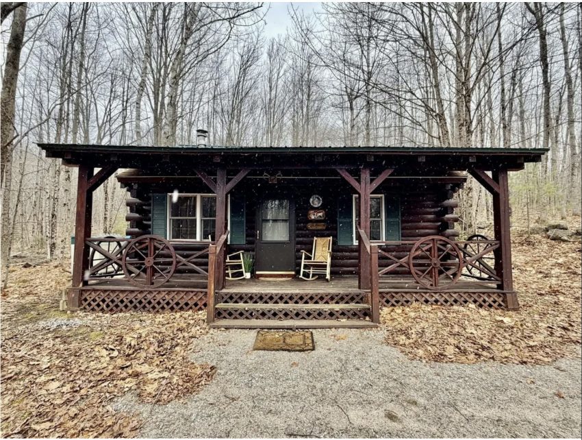 Maine Off-Grid Log Cabin