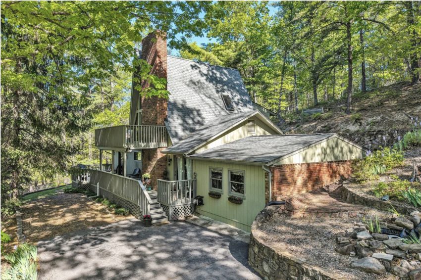 Virginia A-Frame Country Home