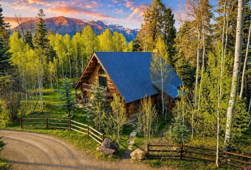 Rustic Colorado Chalet