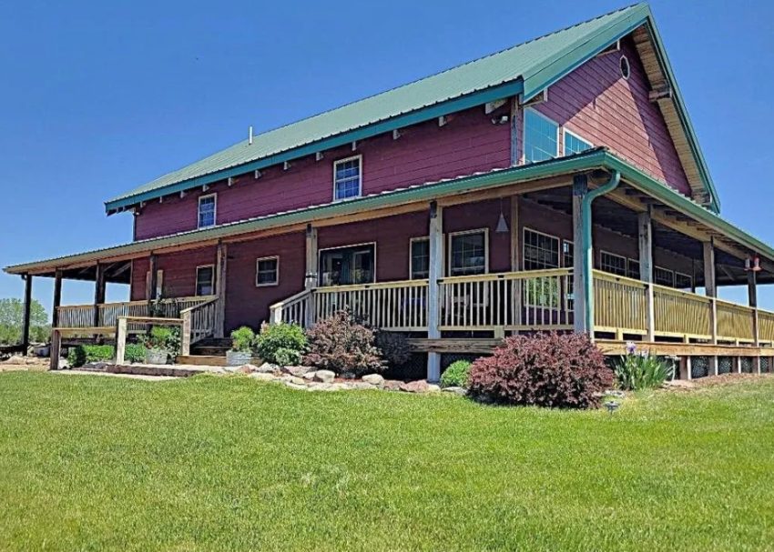 Waterfront Nebraska Home