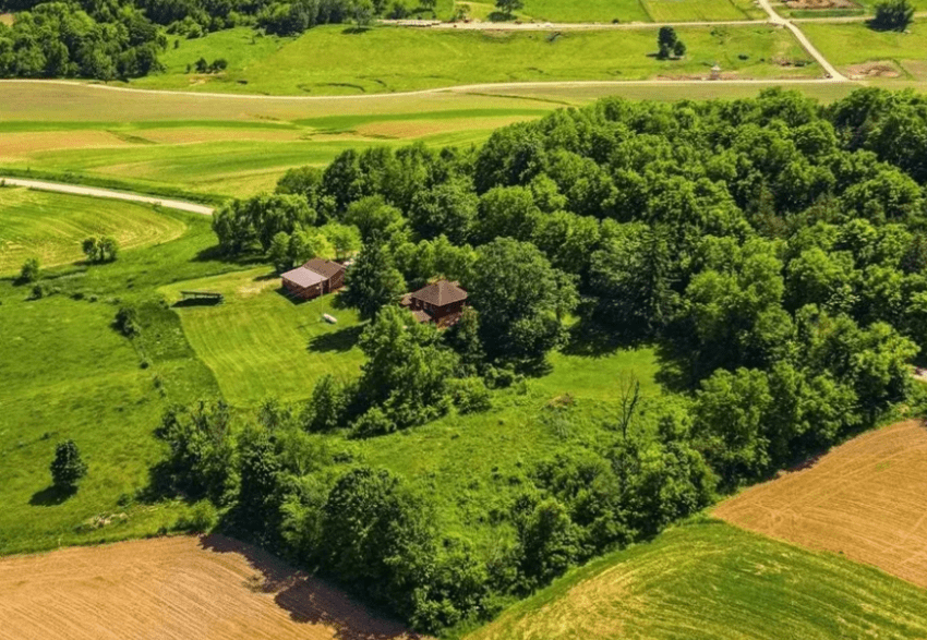 illinois farmhouse
