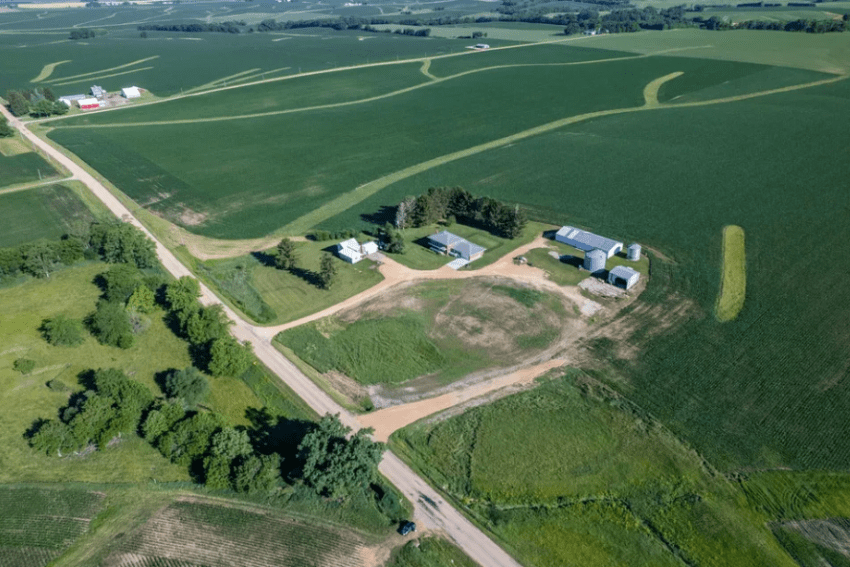 illinois farmhouse