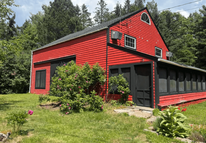 maine barn