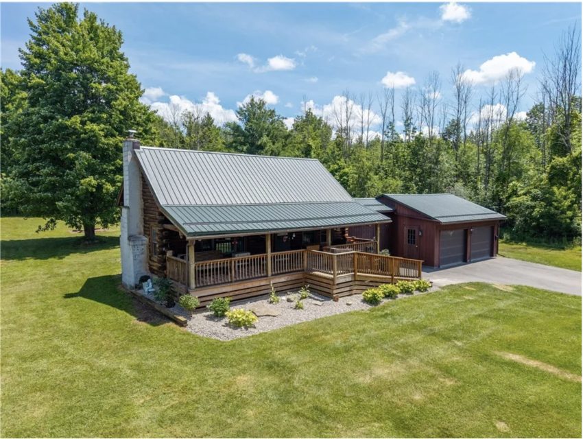 New York Rustic Log Cabin