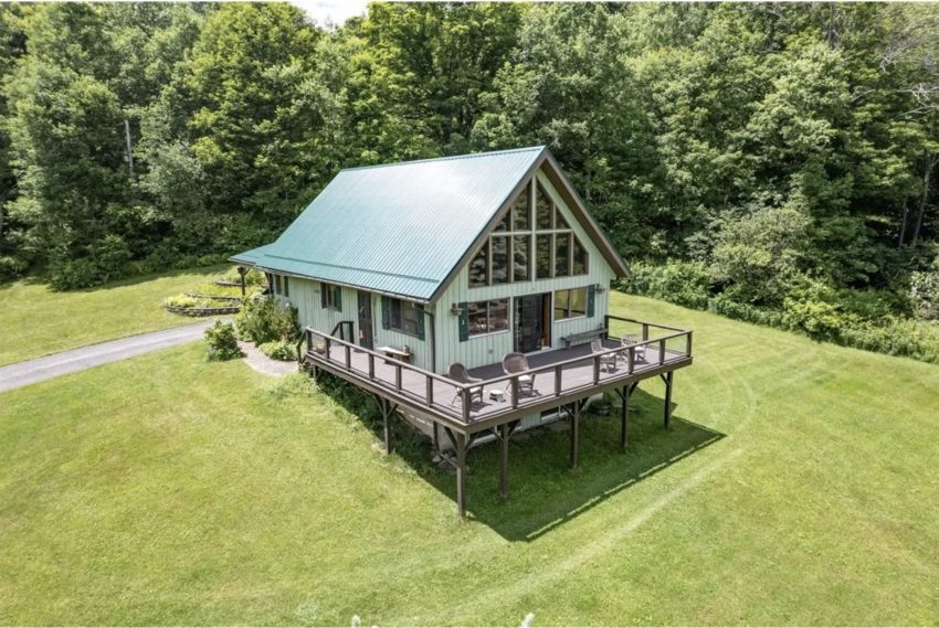 New York Chalet-Style Country Home