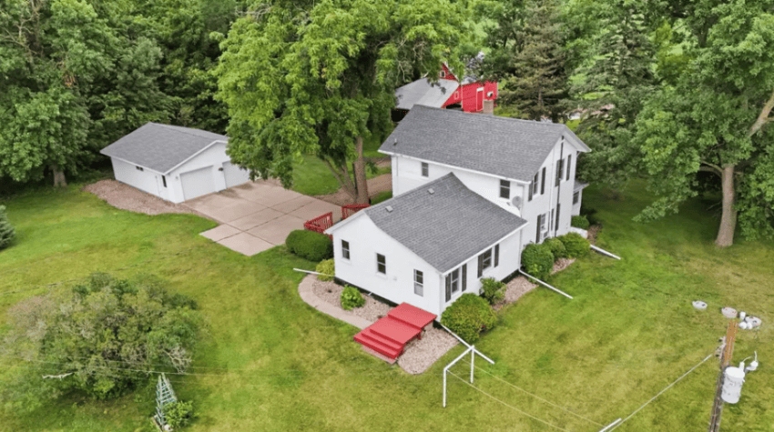 minnesota farmhouse