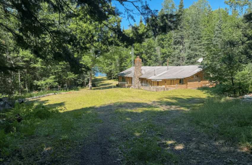 lakefront Wisconsin cabin