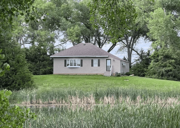 waterfront nebraska home