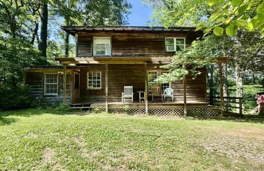 Rustic Indiana Cabin