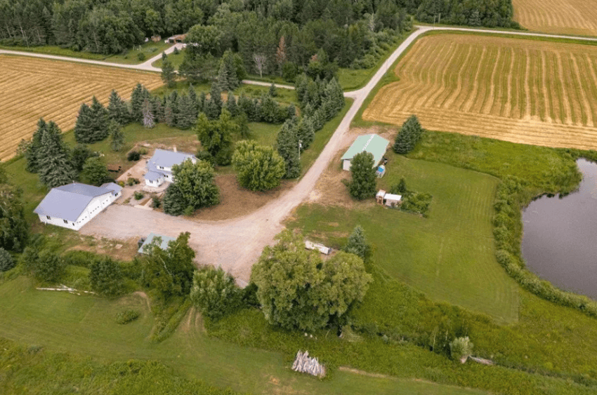 minnesota farmhouse