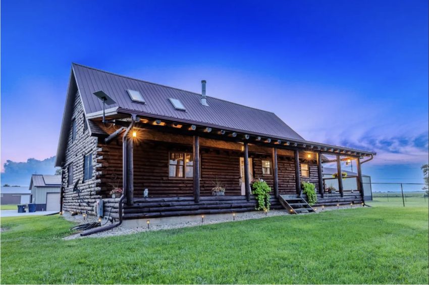 Illinois Log Home